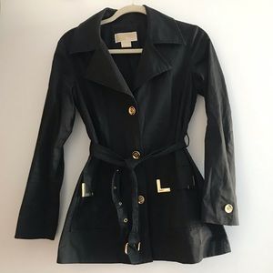 Michal Kors trench coat 🌼